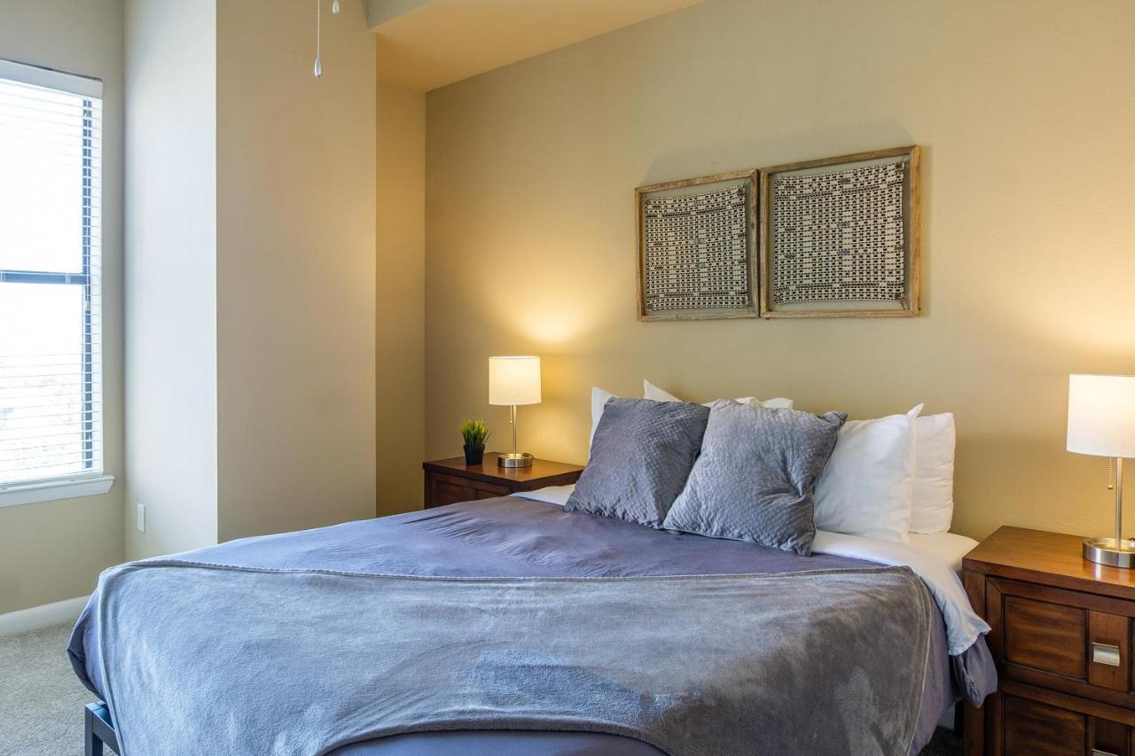 Frontdesk Oakwood Residence Apts Uptown Dallas Dış mekan fotoğraf