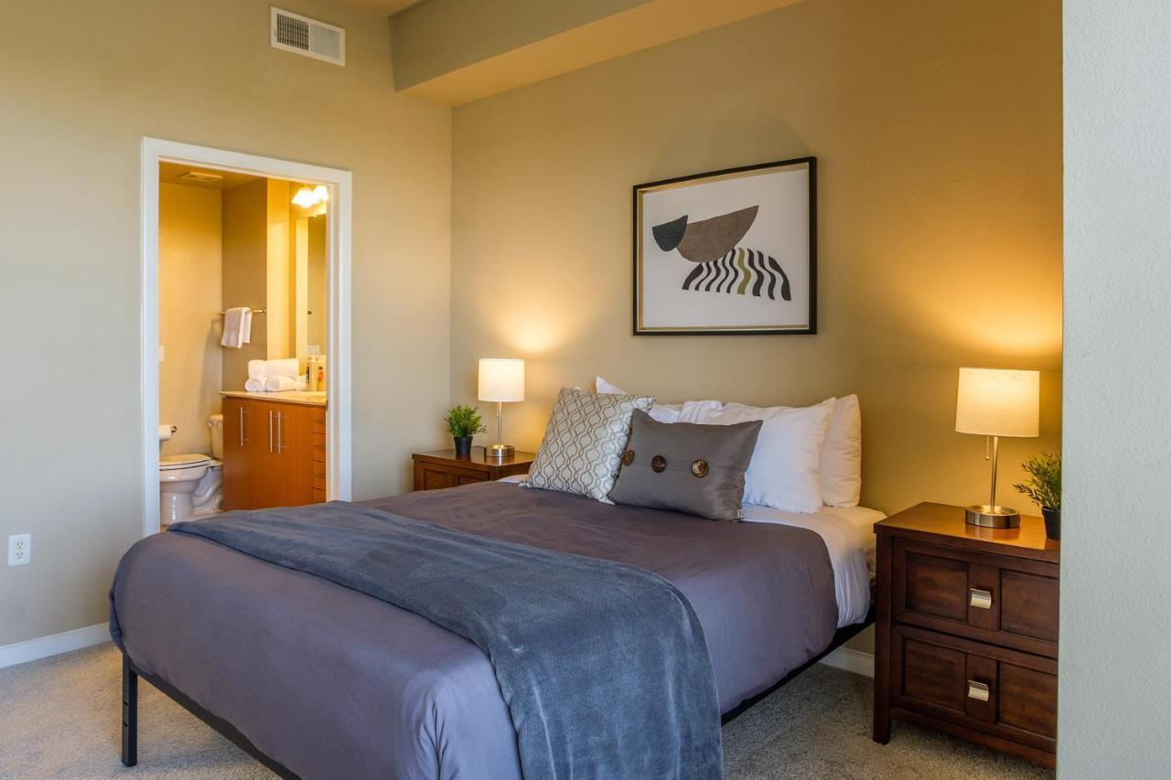 Frontdesk Oakwood Residence Apts Uptown Dallas Dış mekan fotoğraf