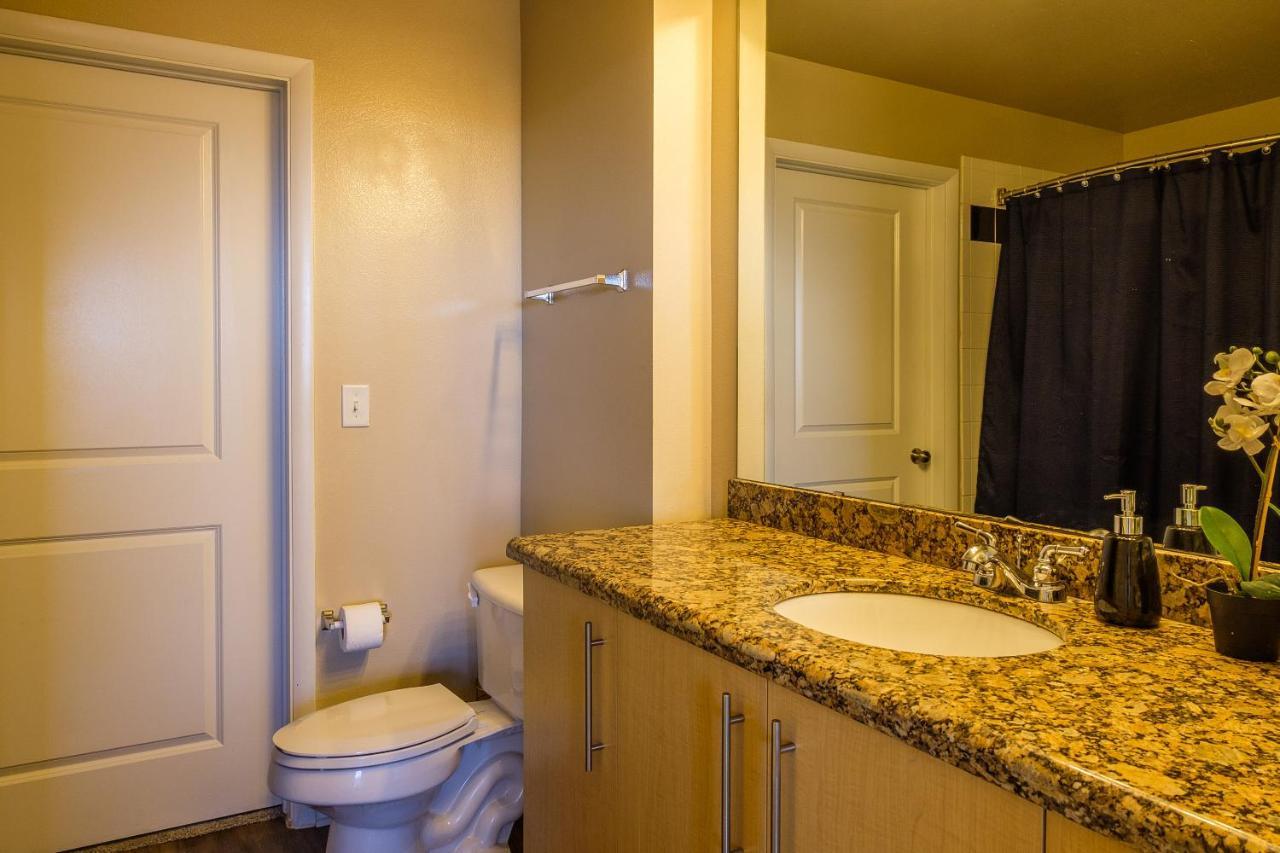 Frontdesk Oakwood Residence Apts Uptown Dallas Dış mekan fotoğraf