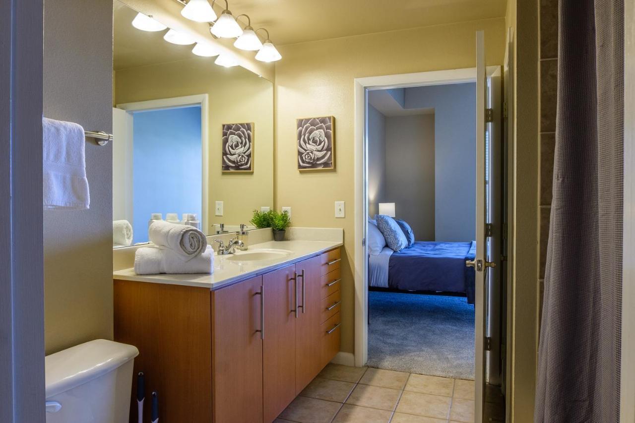 Frontdesk Oakwood Residence Apts Uptown Dallas Dış mekan fotoğraf