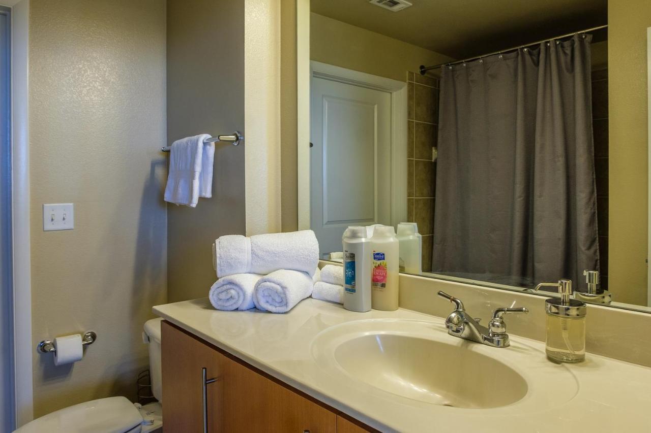 Frontdesk Oakwood Residence Apts Uptown Dallas Dış mekan fotoğraf