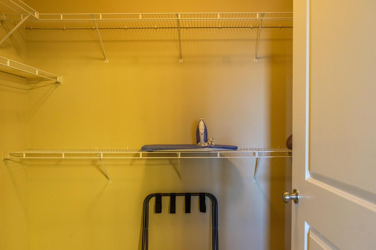 Frontdesk Oakwood Residence Apts Uptown Dallas Dış mekan fotoğraf
