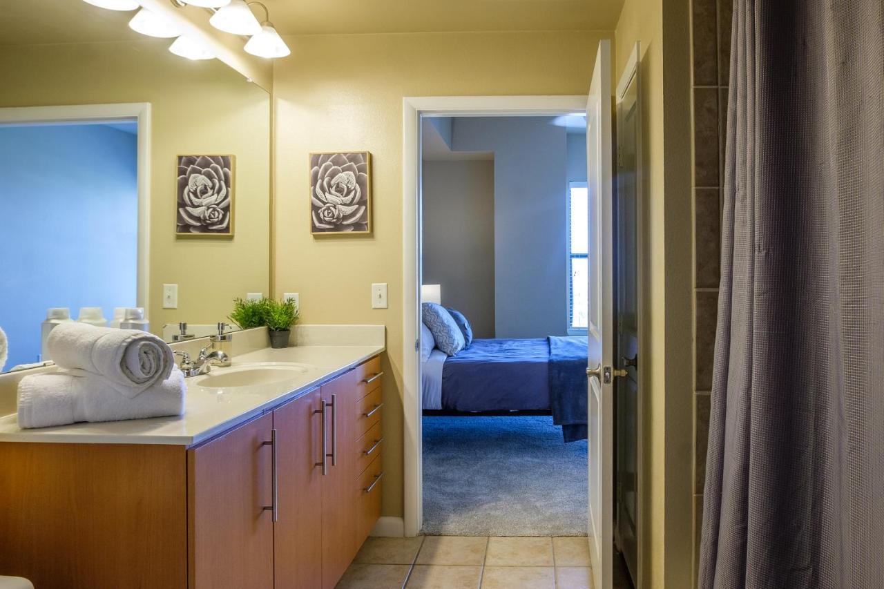 Frontdesk Oakwood Residence Apts Uptown Dallas Dış mekan fotoğraf